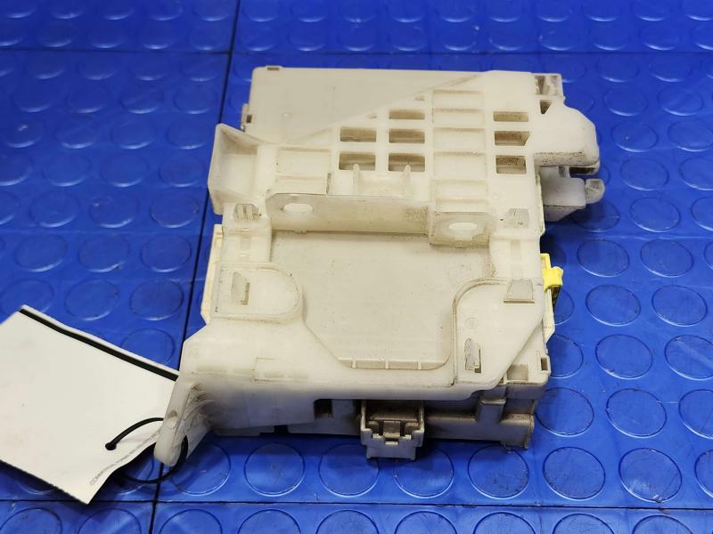 2010 Toyota Prius Cabin Fuse Box
