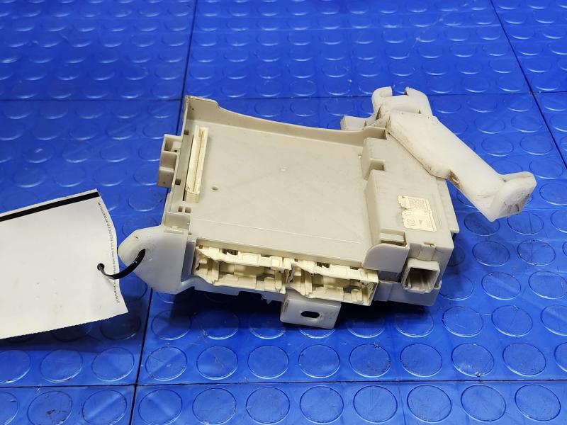 2010 Toyota Prius Cabin Fuse Box