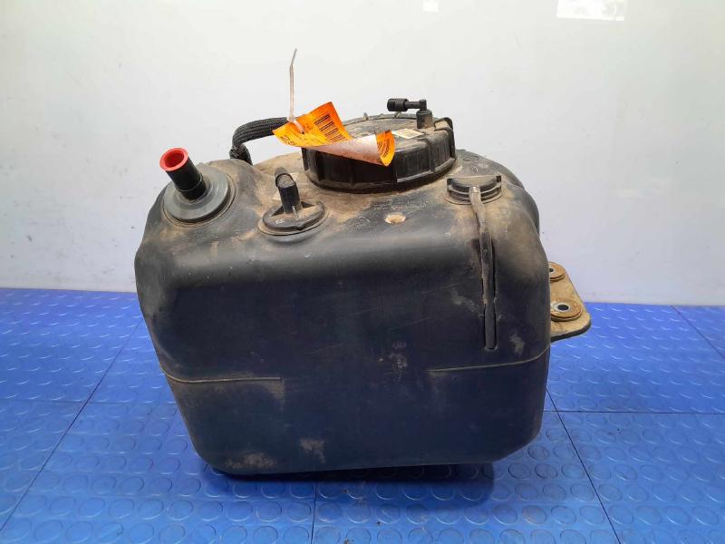 2013 Ford F-250 Super Duty Exhaust Fluid Tank