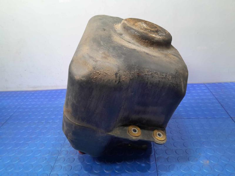 2013 Ford F-250 Super Duty Exhaust Fluid Tank