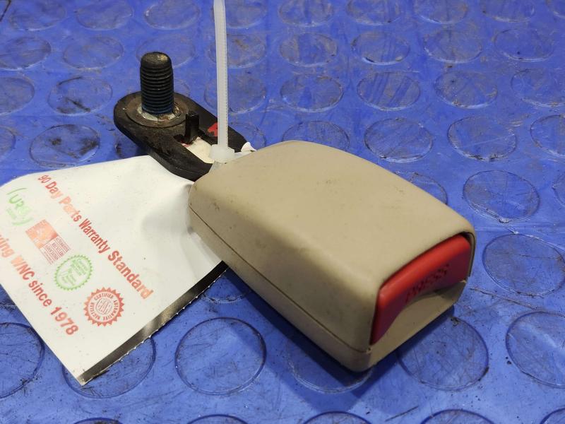 2014 Jeep Grand Cherokee Rear Seat Belt