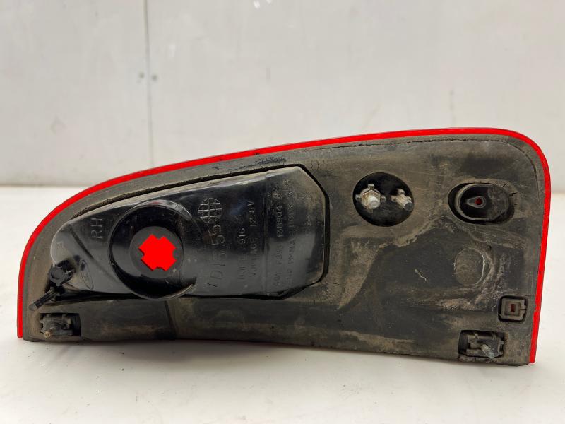 2002 Lincoln Navigator Tail Light Assembly