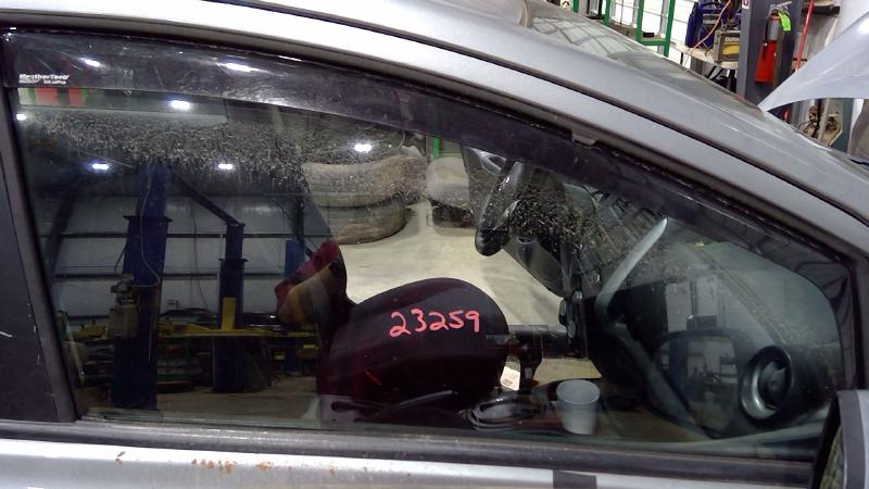 2014 Nissan Versa Front Door Glass/Window