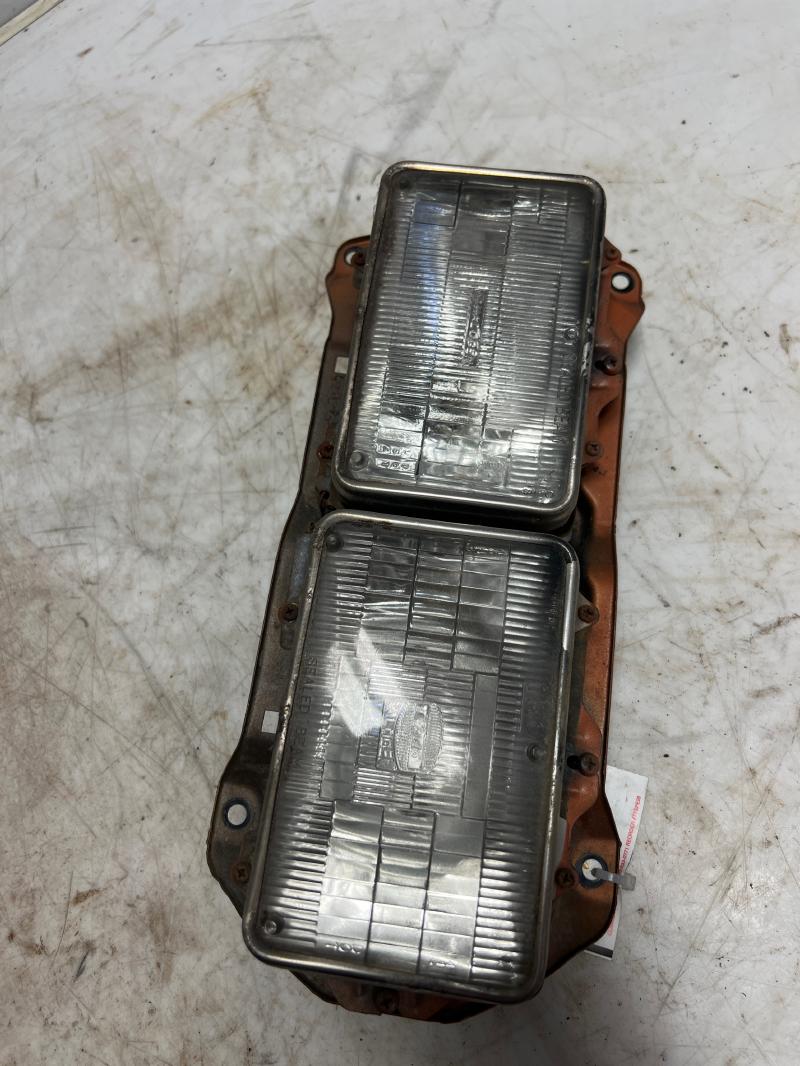 1983 - 1985 Nissan 720 Pickup Headlight Assembly RH Passenger Side OEM 2601048W00