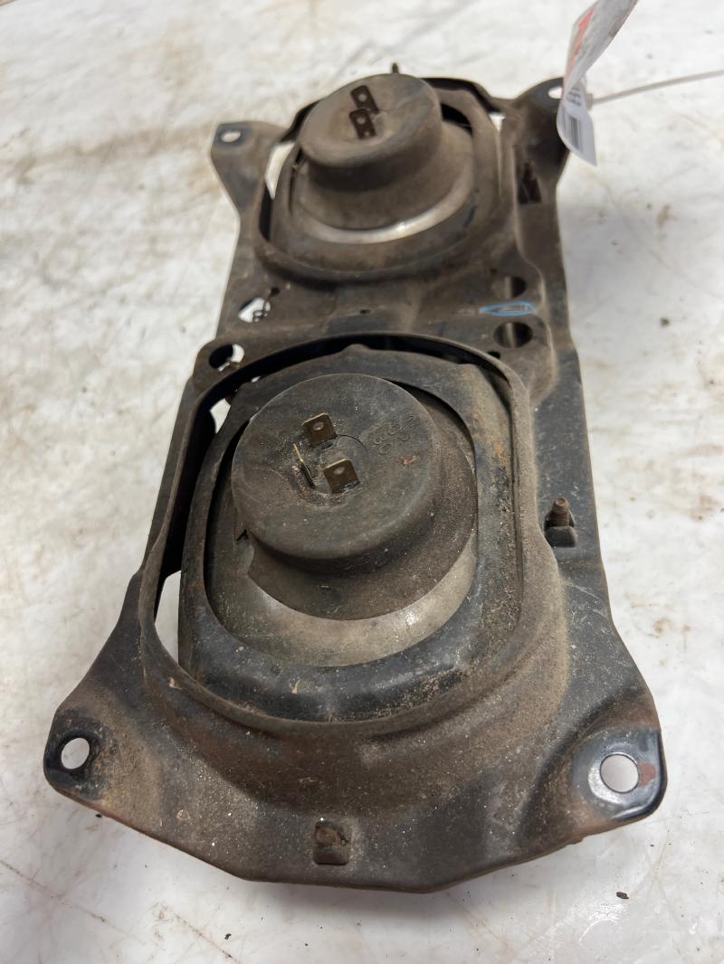 1983 - 1985 Nissan 720 Pickup Headlight Assembly RH Passenger Side OEM 2601048W00
