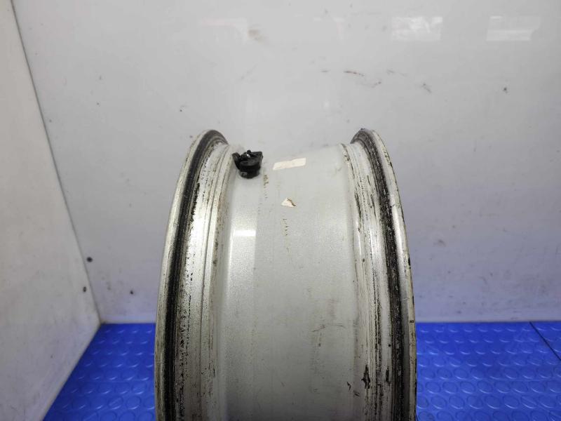 2010 Subaru Legacy Wheel