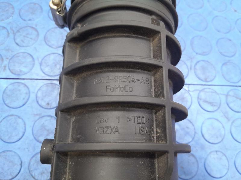 2017 Lincoln Continental Air Intake Tube/Resonator