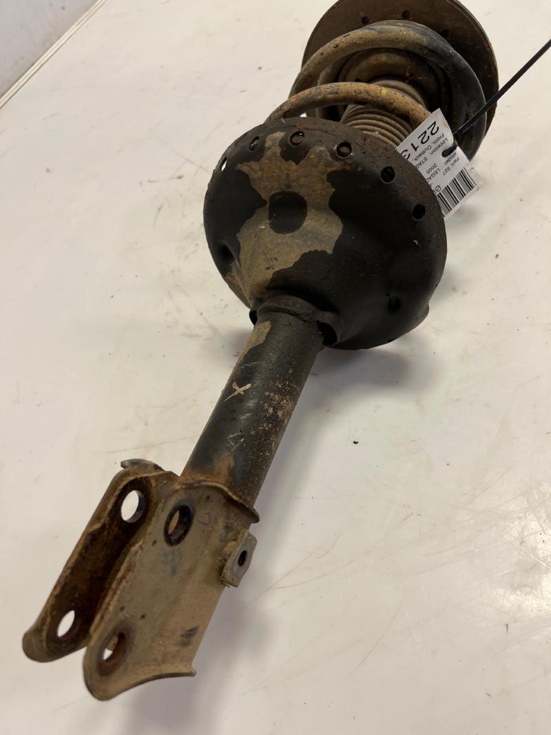 2005 - 2009 Subaru Outback Front Strut Assembly RH Passenger Side OEM