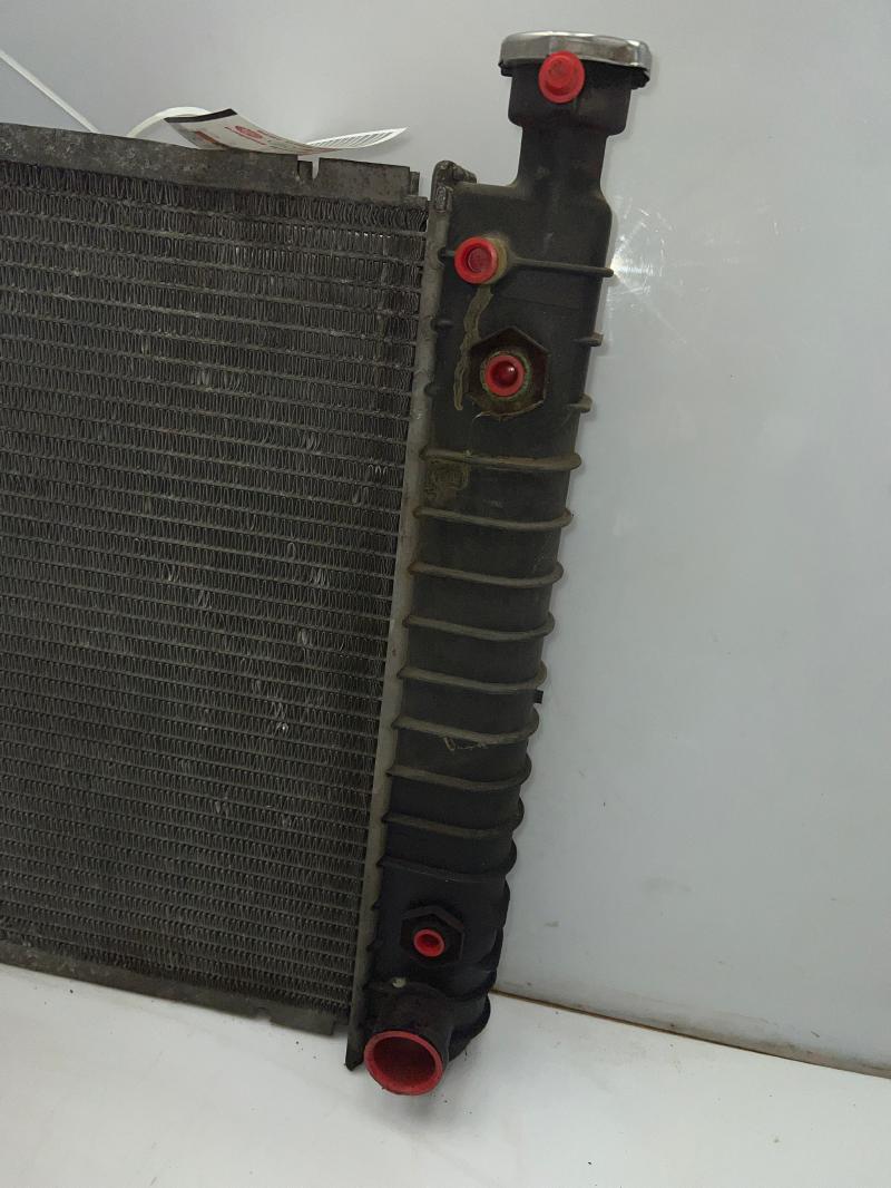 1989 Chevrolet Silverado 1500 Radiator