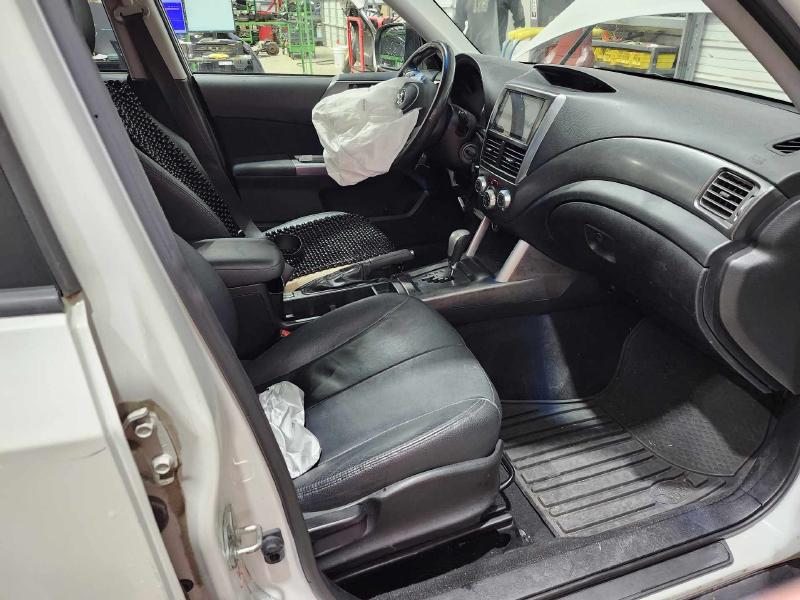 2011 Subaru Forester Center Pillar