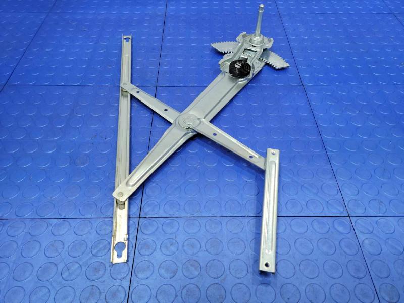 1996 Honda Civic Front Door Regulator