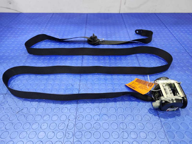 2014 MINI Cooper Countryman Front Seat Belt