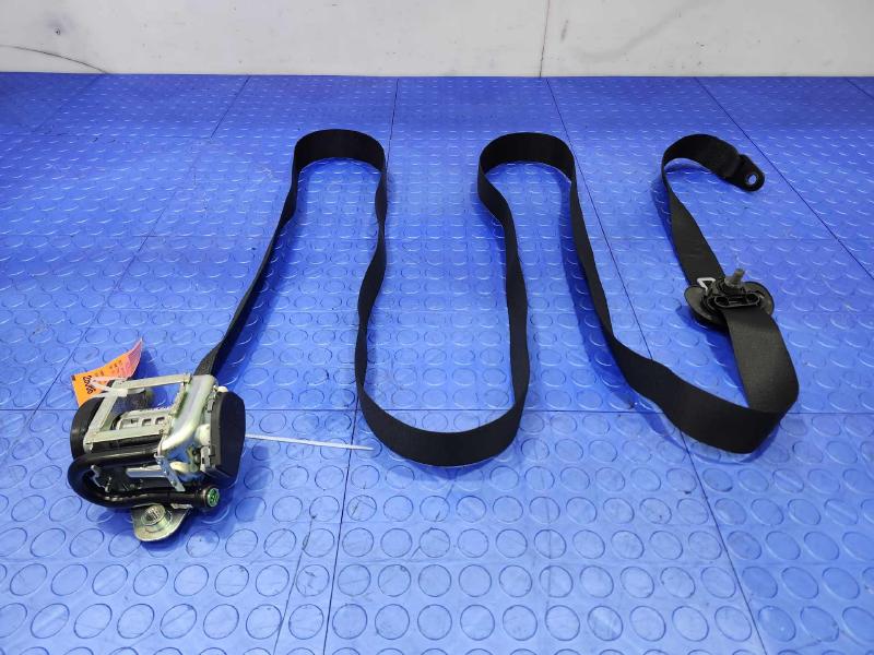 2014 MINI Cooper Countryman Front Seat Belt