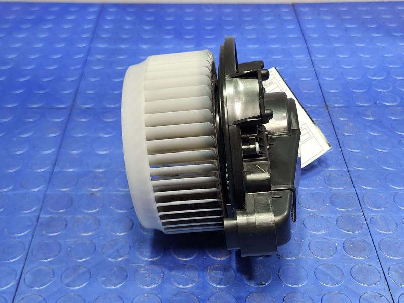 2013 Toyota Prius Blower Motor