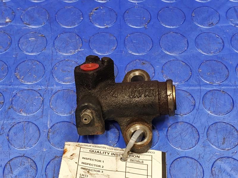 2013 Subaru Crosstrek Slave Cylinder