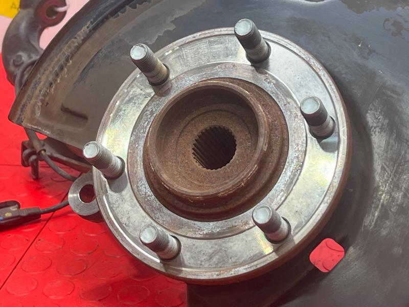 2011 Infiniti QX56 Spindle Knuckle Front