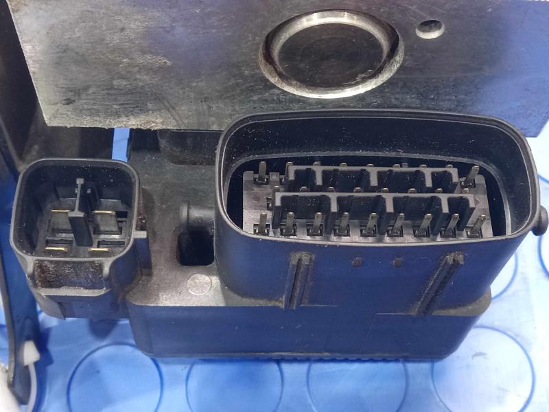 2002 Mitsubishi Monterosp Anti-Lock Brake Parts