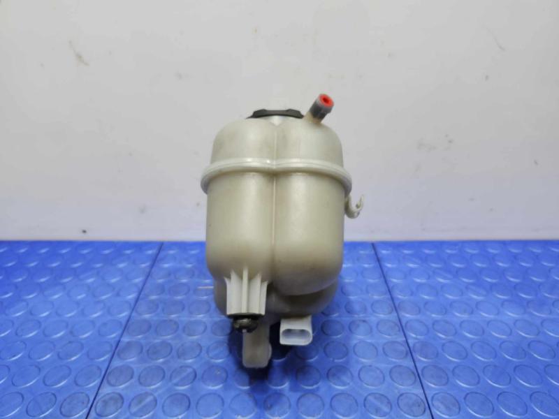 2018 Audi Q7 Coolant Recovery Bottle