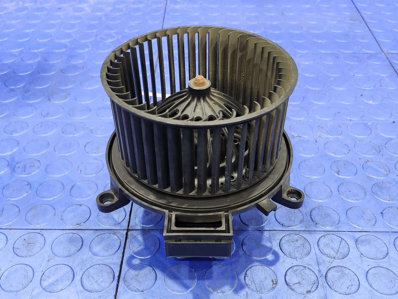 2017 Dodge Grand Caravan Blower Motor