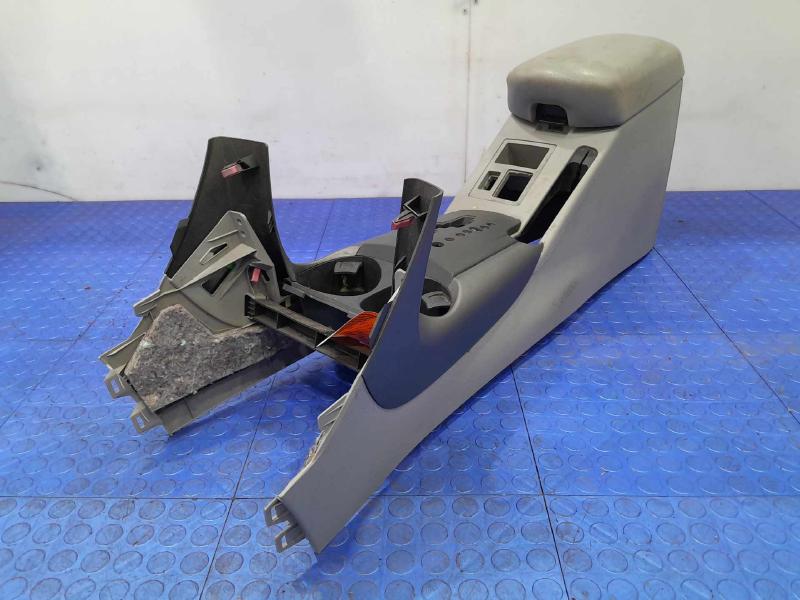 2010 Toyota RAV4 Front Console