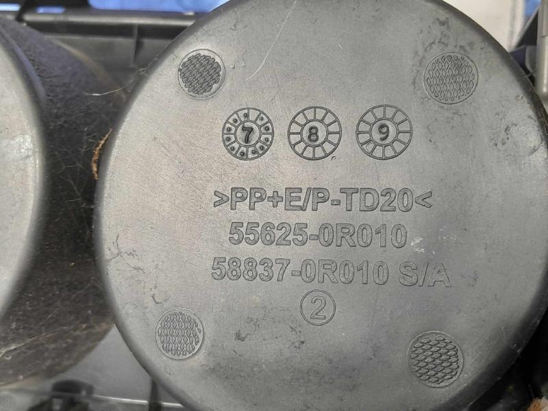 2010 Toyota RAV4 Front Console