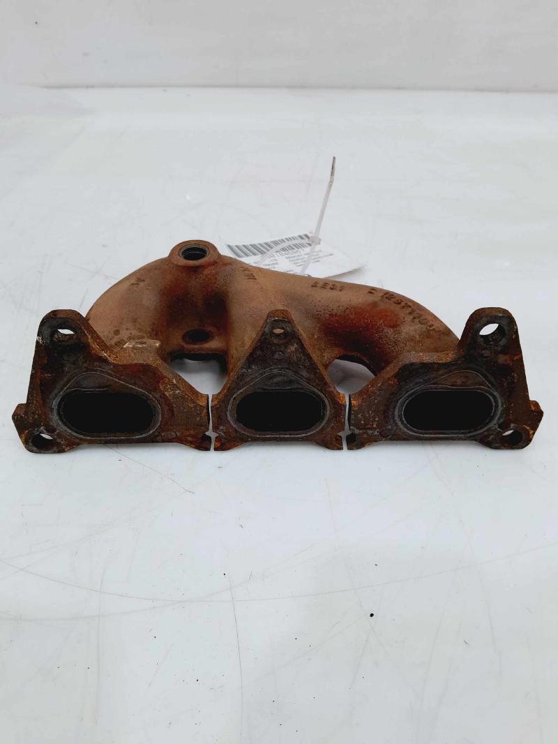 2013 Chevrolet Traverse Exhaust Manifold