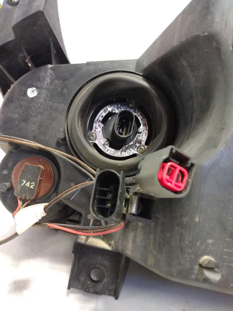 2008 Dodge Charger Headlamp Assembly