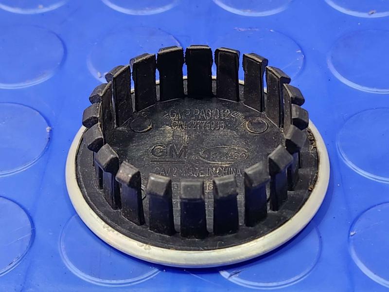 2015 Chevrolet Camaro Center Cap