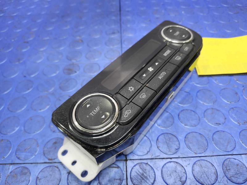 2017 Mitsubishi Outlander Heater A/C Control