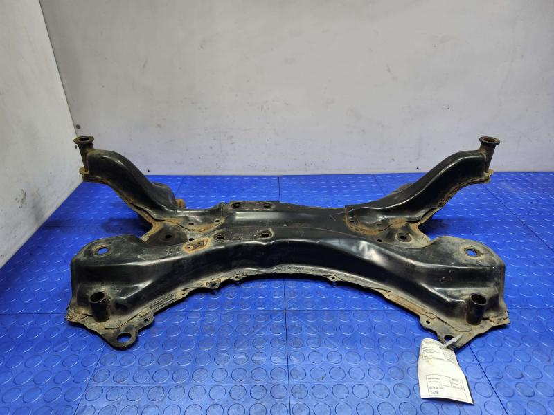 2013 Toyota Prius Crossmember/Cradle/Undercarria