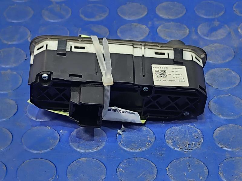 2018-2020 Buick Regal Headlight Control Switch Genuine OEM 84201596