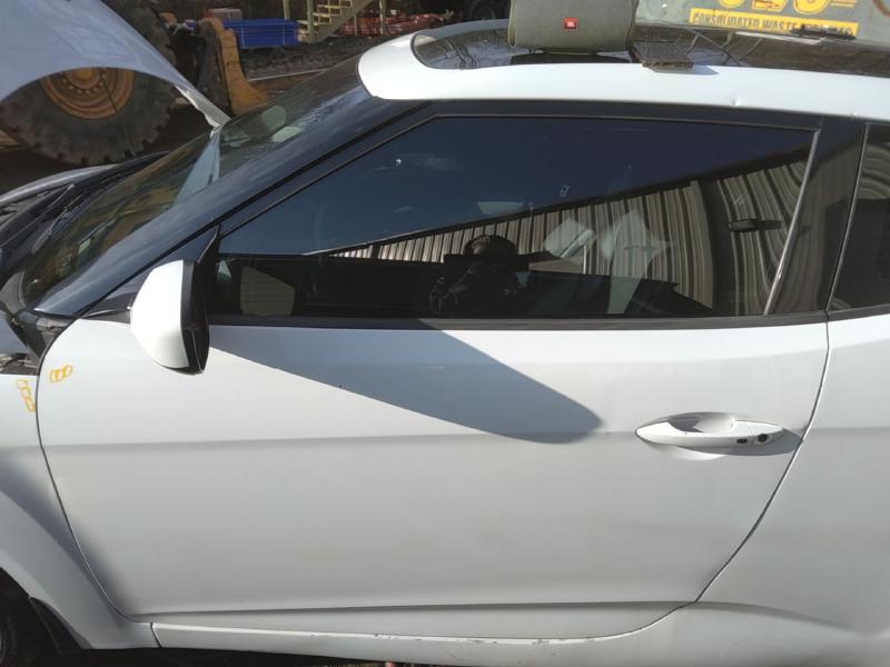 2012 Hyundai Veloster Front Door