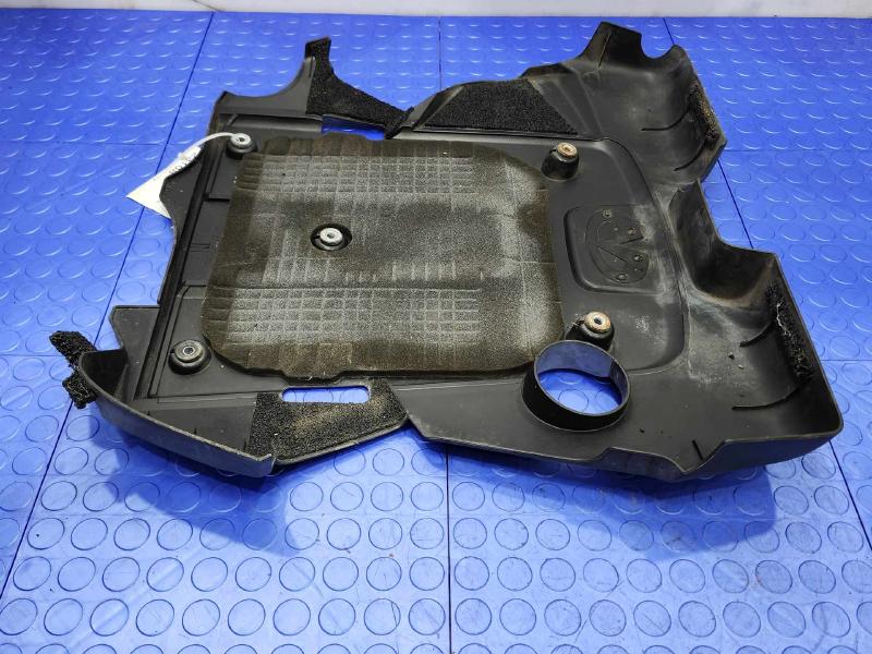 2010 Infiniti EX35 Engine Cover