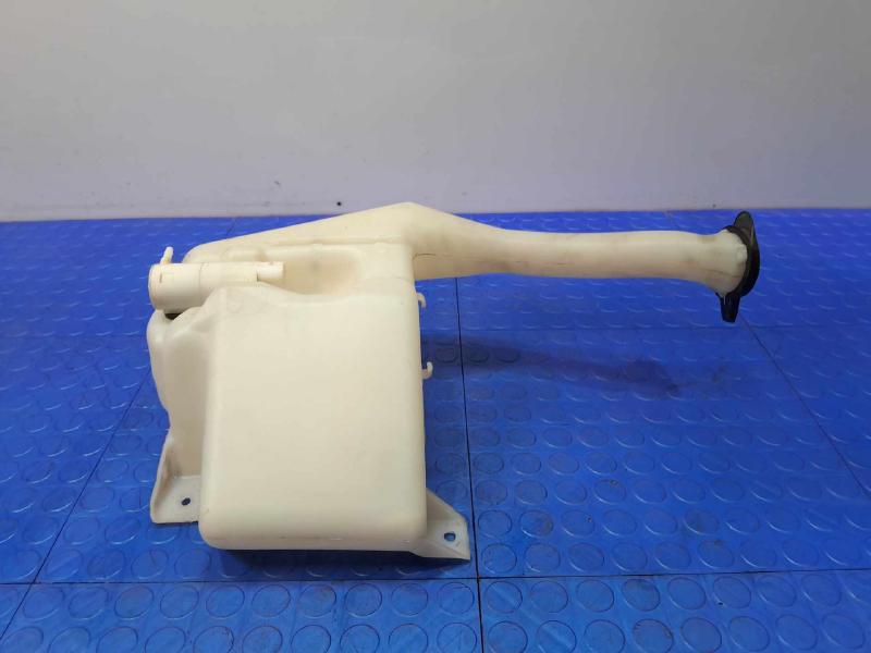 2008 Pontiac Solstice Washer Bottle