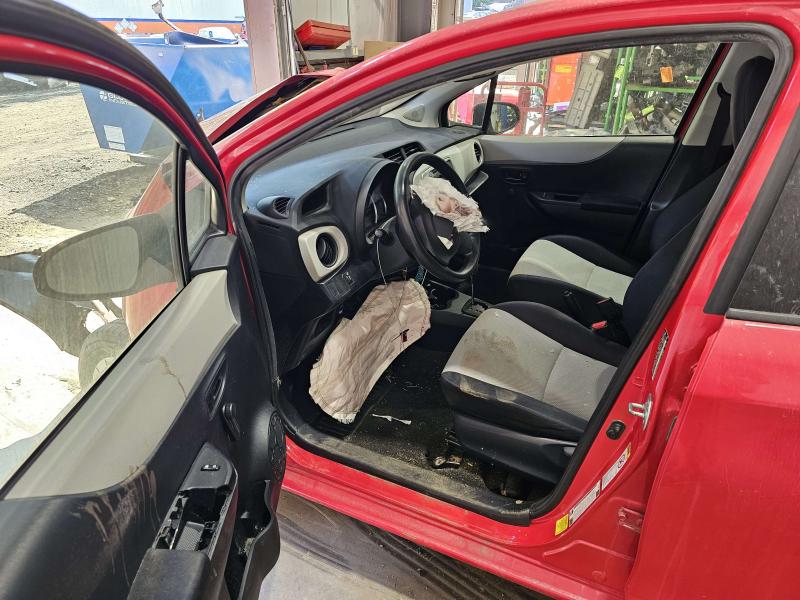 2013 Toyota Yaris Center Pillar