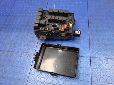 2017-2024 Maserati Ghibli Engine Fuse Box Relay Junction Block OEM 650011817