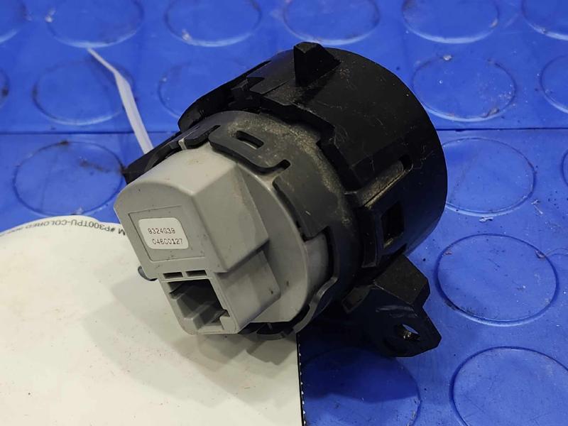 2020-2024 Nissan Versa Keyless Ignition Start Stop Button OEM 251505RA0B