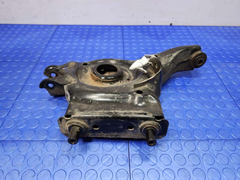 2022 Nissan Altima Lower Control Arm Rr