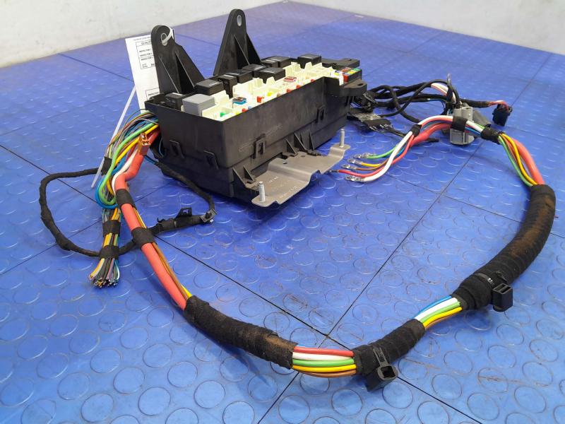 2018 Jaguar XE Engine Fuse Box
