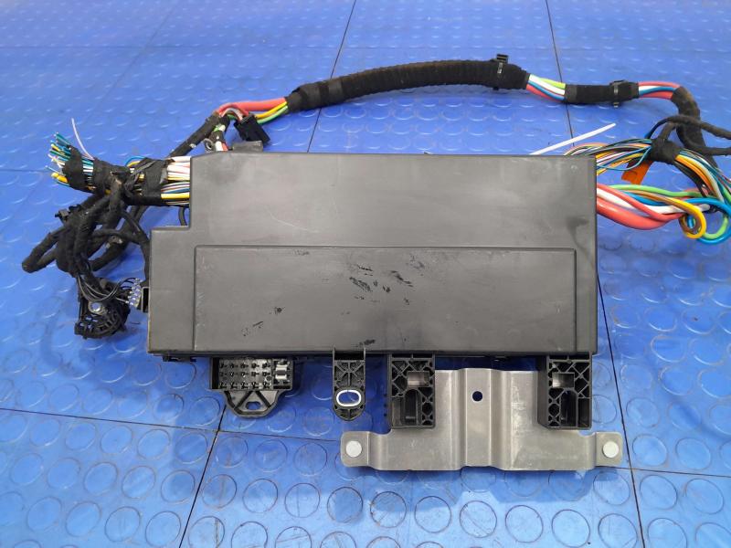2018 Jaguar XE Engine Fuse Box