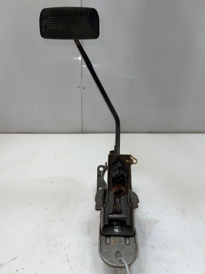2005 - 2007 Nissan Frontier Xterra Pathfinder Brake Pedal Assembly OEM 46501-EA00B