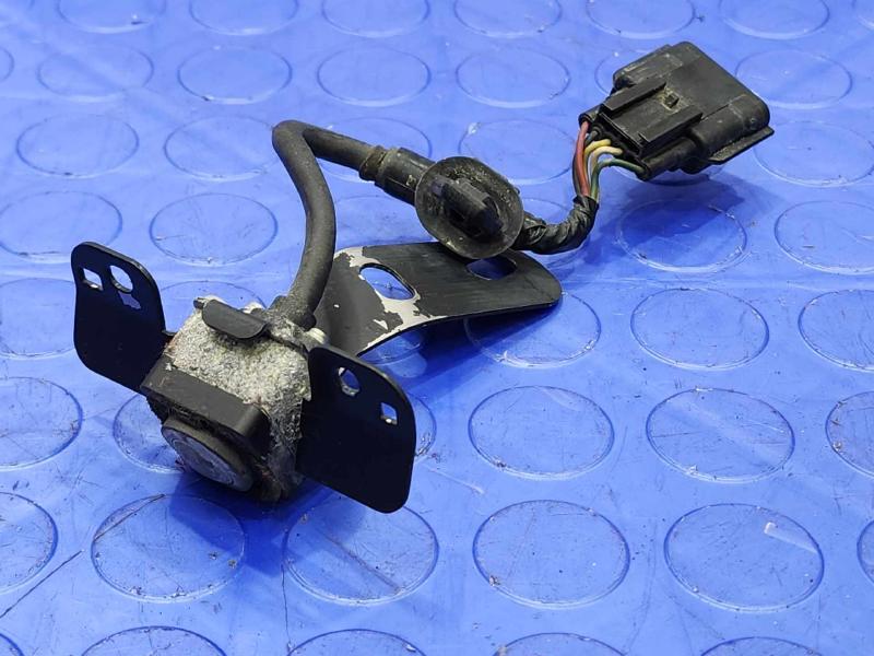 2011-2012 Infiniti QX56 Front View Camera Assembly Genuine OEM Part 284F11BA3A