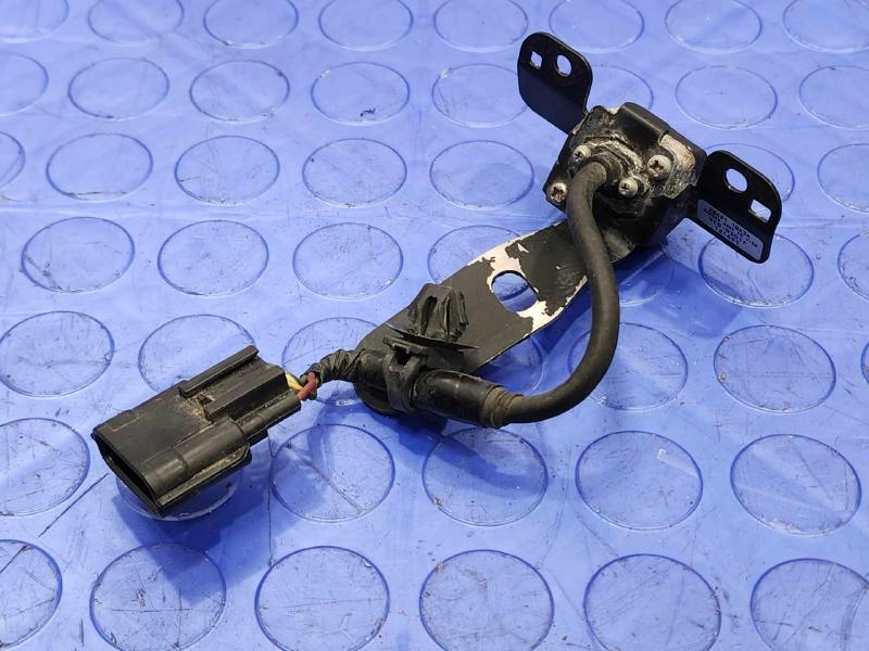 2011-2012 Infiniti QX56 Front View Camera Assembly Genuine OEM Part 284F11BA3A