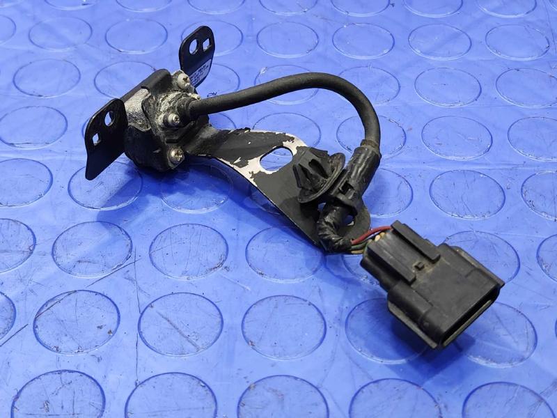 2011-2012 Infiniti QX56 Front View Camera Assembly Genuine OEM Part 284F11BA3A