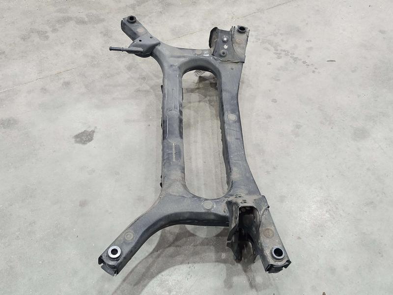 2017 Toyota Prius Crossmember/Cradle/Undercarria