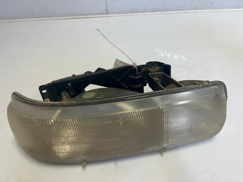 2000 Chevrolet Silverado 1500 Headlamp Assembly