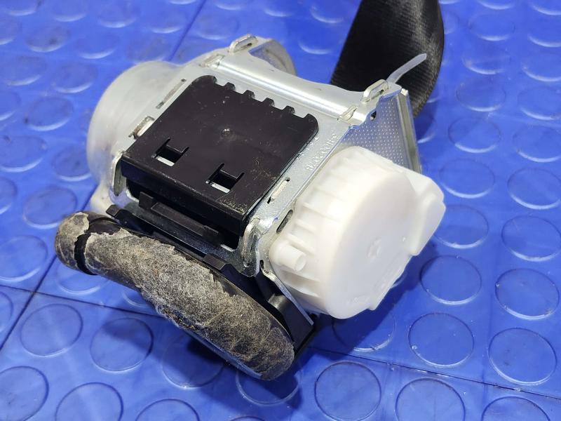 2018 Audi Q7 Rear Seat Belt