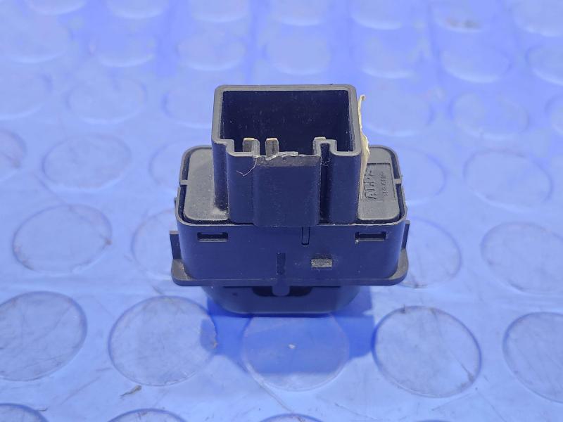 2004 Ford Explorer Door Switch Front