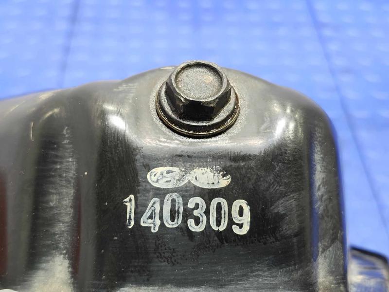 2013 Hyundai Santa Fe Oil Pan