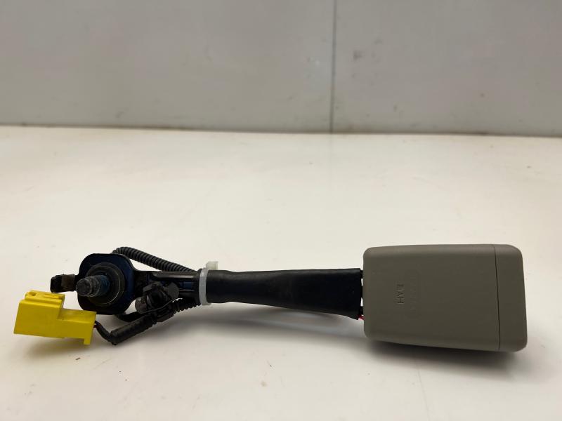 2016 Kia Sedona Front Seat Belt